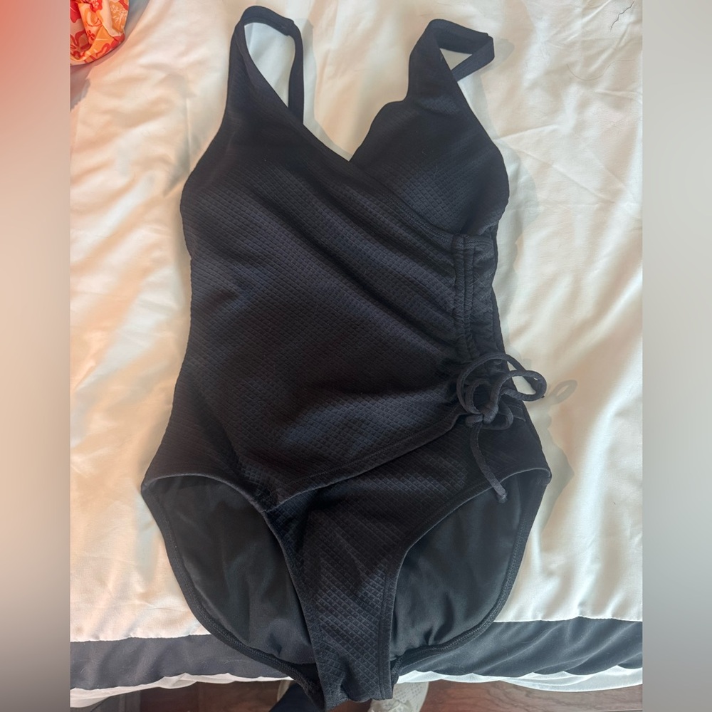 Black One-piece Swimsuit